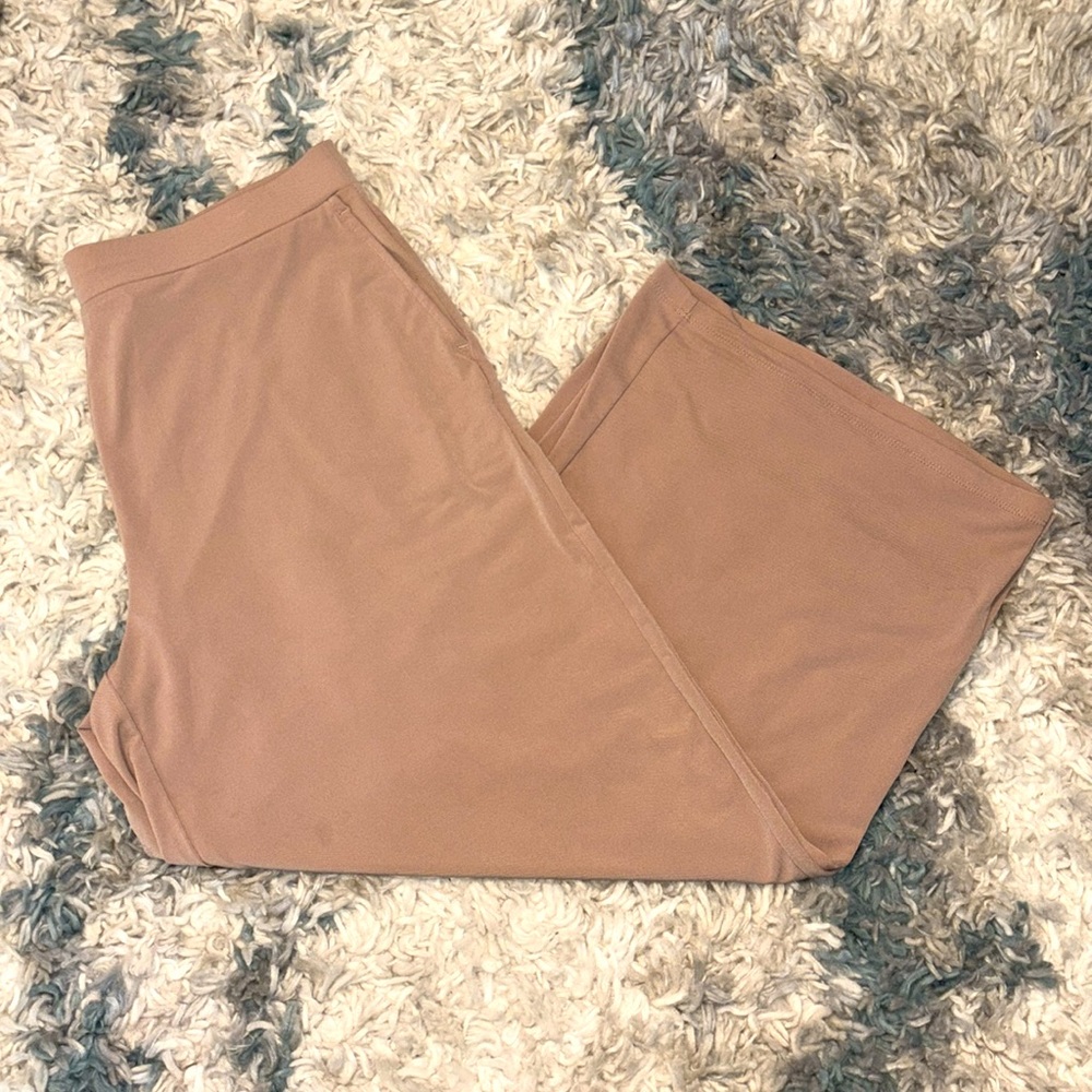 Susan Graver Regular Modern Essential Wide-Leg Liquid Knit Crop Pants~SwtCashew
